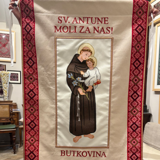 <p>Novi barjak Bratstva sv. Antuna u Butkovini</p>