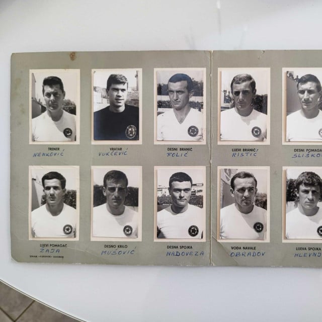 <p>Album sa sličicama Hajduka&nbsp;</p>