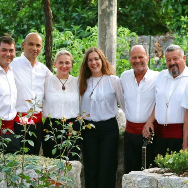 <p>Klapa Geta</p>