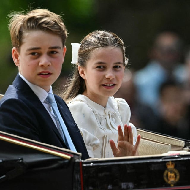 <p>Princ George i princeza Charlotte</p>
