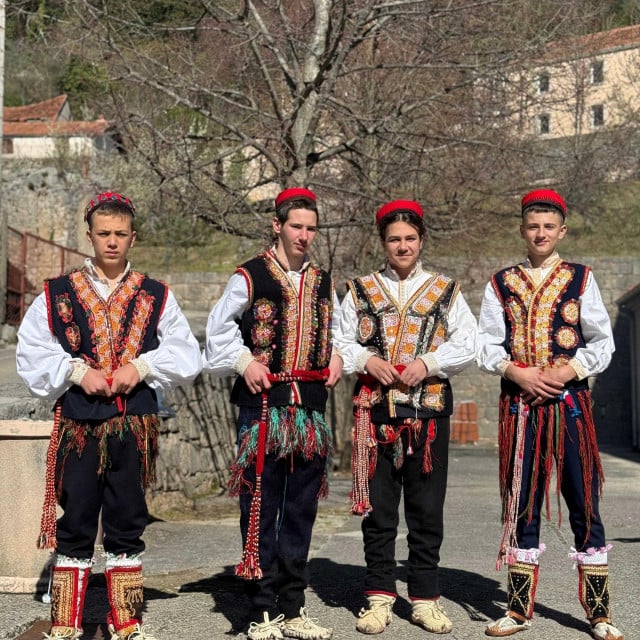 <p>Vrličko ljeto</p>