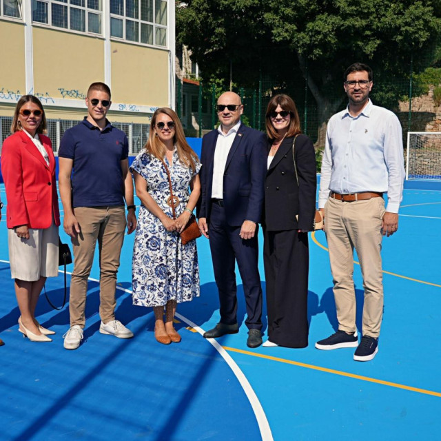<p>Na području Grada Korčule i Općine Orebić uređeno pet sportskih terena</p>