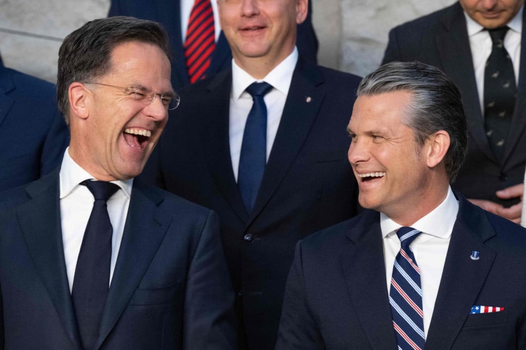 <p>Glavni tajnik NATO-a,&nbsp;Mark Rutte i Pete Hegseth, ministar obrane SAD-a</p>