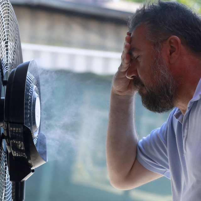 <p>Ventilatori s vodom nekad su spas</p>