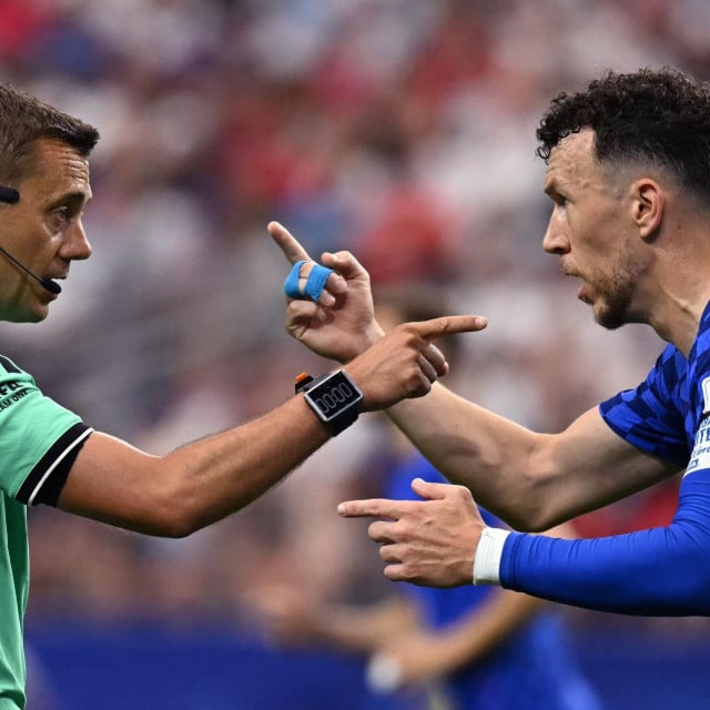 <p>Ivan Peri&scaron;ić u raspravi sa sucem</p>