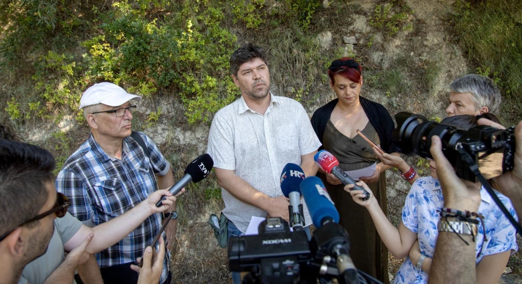 <p>Udruga vlasnika zemlji&scaron;ta na Marjanu</p>