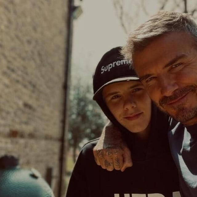 <p>Victoria Beckham u emotivnoj je objavi supruga nazvala najboljim ocem, a među fotografijama se na&scaron;ao i Brooklyn</p>