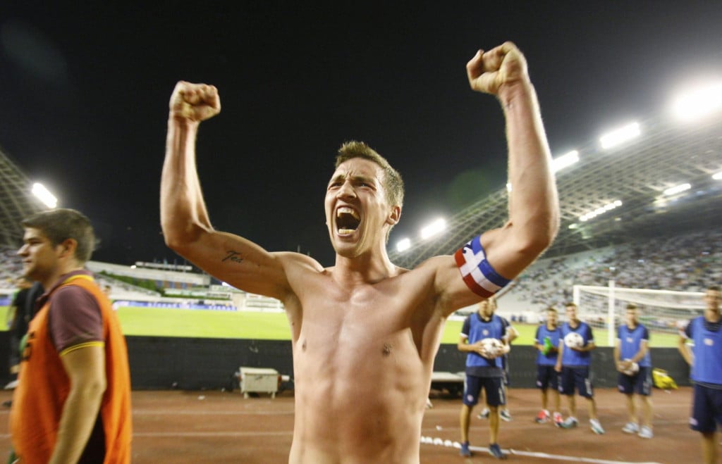 <p>Mario Maloča kao Hajdukov kapetan. Split, kolovoz 2014. Stadion Poljud, uzvratna nogometna utakmica 3. kola kvalifikacija za Europa ligu Hajduk - Sahter.<br>
Rezultatom 3:0 Hajduk je pro&scaron;ao u play-off Europske lige</p>