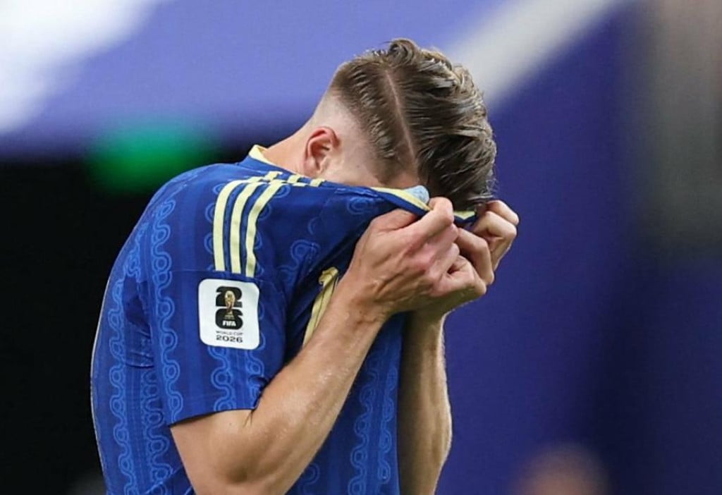 <p>Igrač &Scaron;vedske Viktor Gyokeres u &scaron;oku nakon poraza</p>