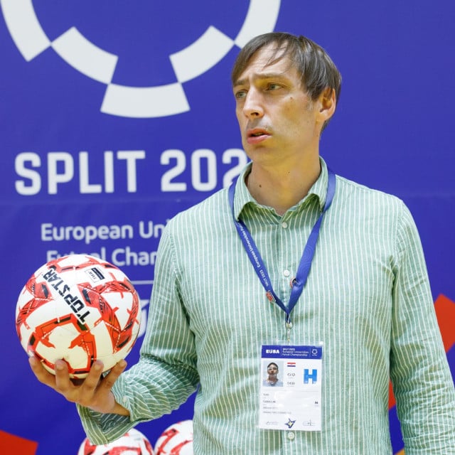 <p>Predsjednik organizacijskog odbora Toni Gamulin pozvao je državne i lokalne institucije na hitnu koordinaciju kako bi Split spremno dočekao tisuće studenata-sporta&scaron;a iz cijele Europe</p>