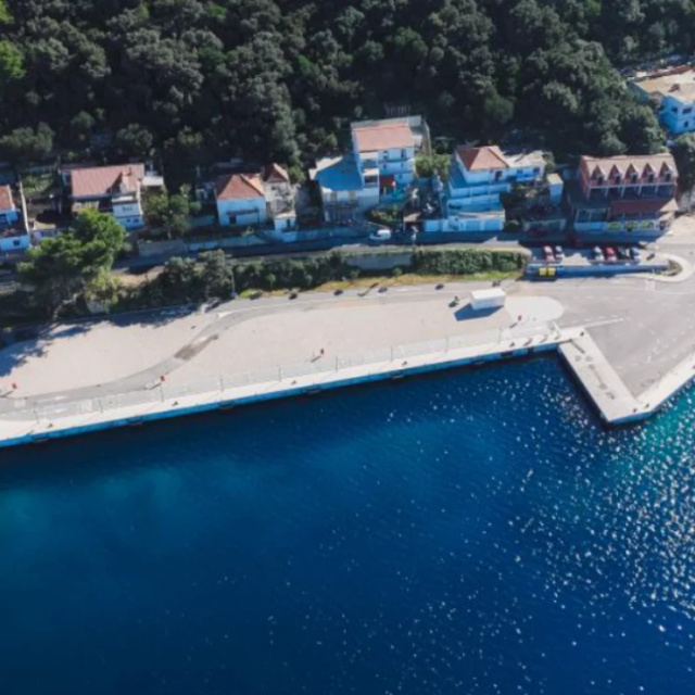 <p>Nova riva u Ublima na Lastovu</p>
