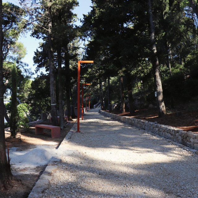 <p>Cjelovita obnova dubrovaćkog parka Gradac</p>