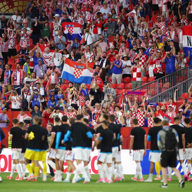 <p>Atmosfera na tribinama nakon pobjede Hrvatske</p>