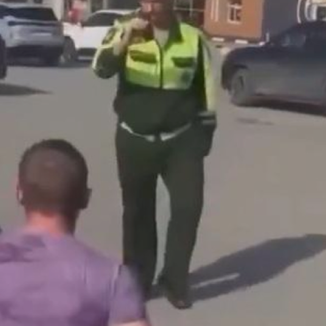 <p>Napad ruskog veterana amputiranih nogu na regrutacijskog vojnog djelatnika<br>
&nbsp;</p>