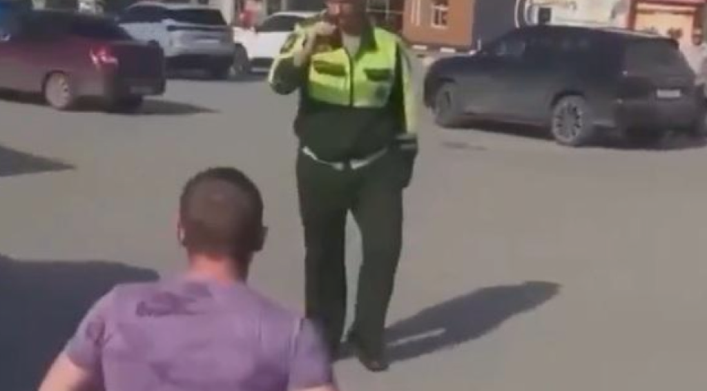 <p>Napad ruskog veterana amputiranih nogu na regrutacijskog vojnog djelatnika<br>
&nbsp;</p>