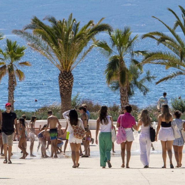 <p>Mnogi iznajmljivači iz godine u godinu tvrde da je sezona podbacila.&nbsp;Je li moguće da su njihova osobna iskustva&nbsp;toliko različita od službenih podataka o turističkoj sezoni?</p>