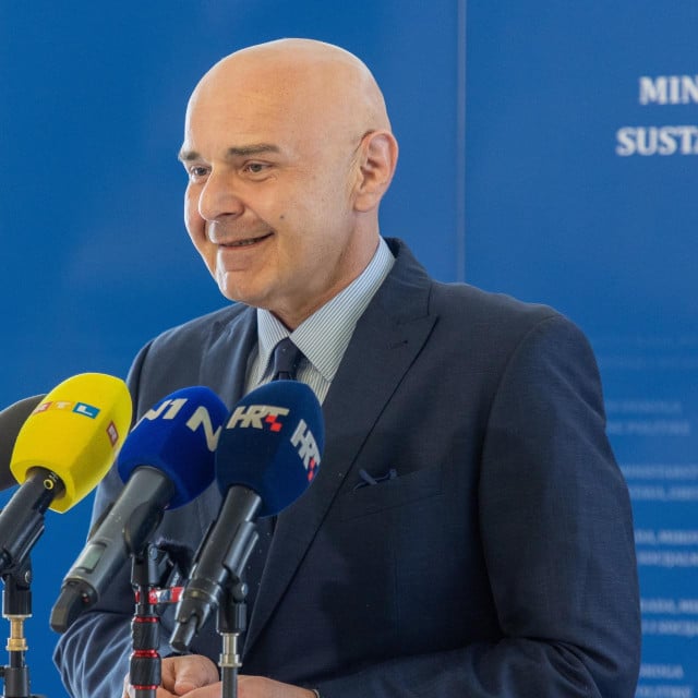 <p>&nbsp;Alen Ruzic</p>