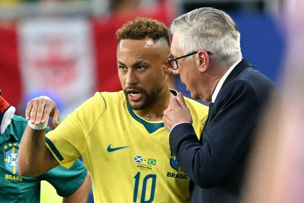<p>Neymar i Carlo Ancelotti</p>