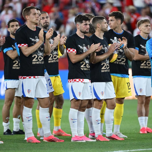 <p>Na&scaron;i Vatreni</p>