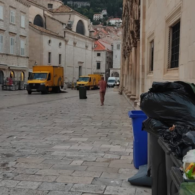 <p>Mu&scaron;karac u Dubrovniku koji je užario dru&scaron;tvenu mrežu</p>