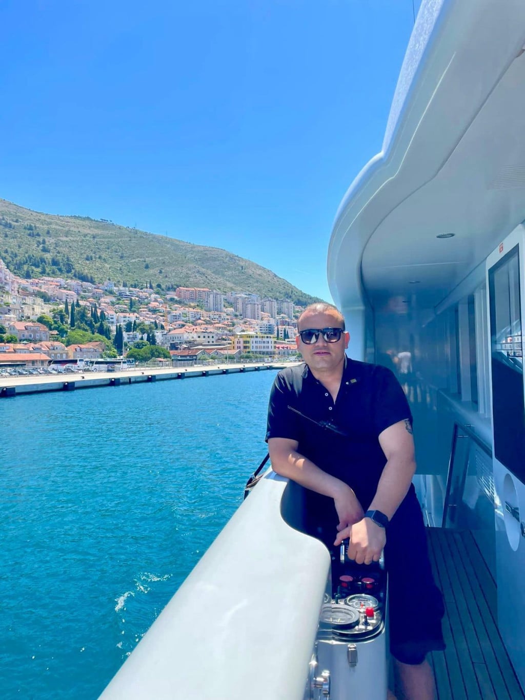 <p>Kap. Boris &Scaron;ore: &lsquo;Opasnije je ne znati pravila pona&scaron;anja na moru nego ne znati paragrafe Pomorskog zakonika&lsquo;</p>