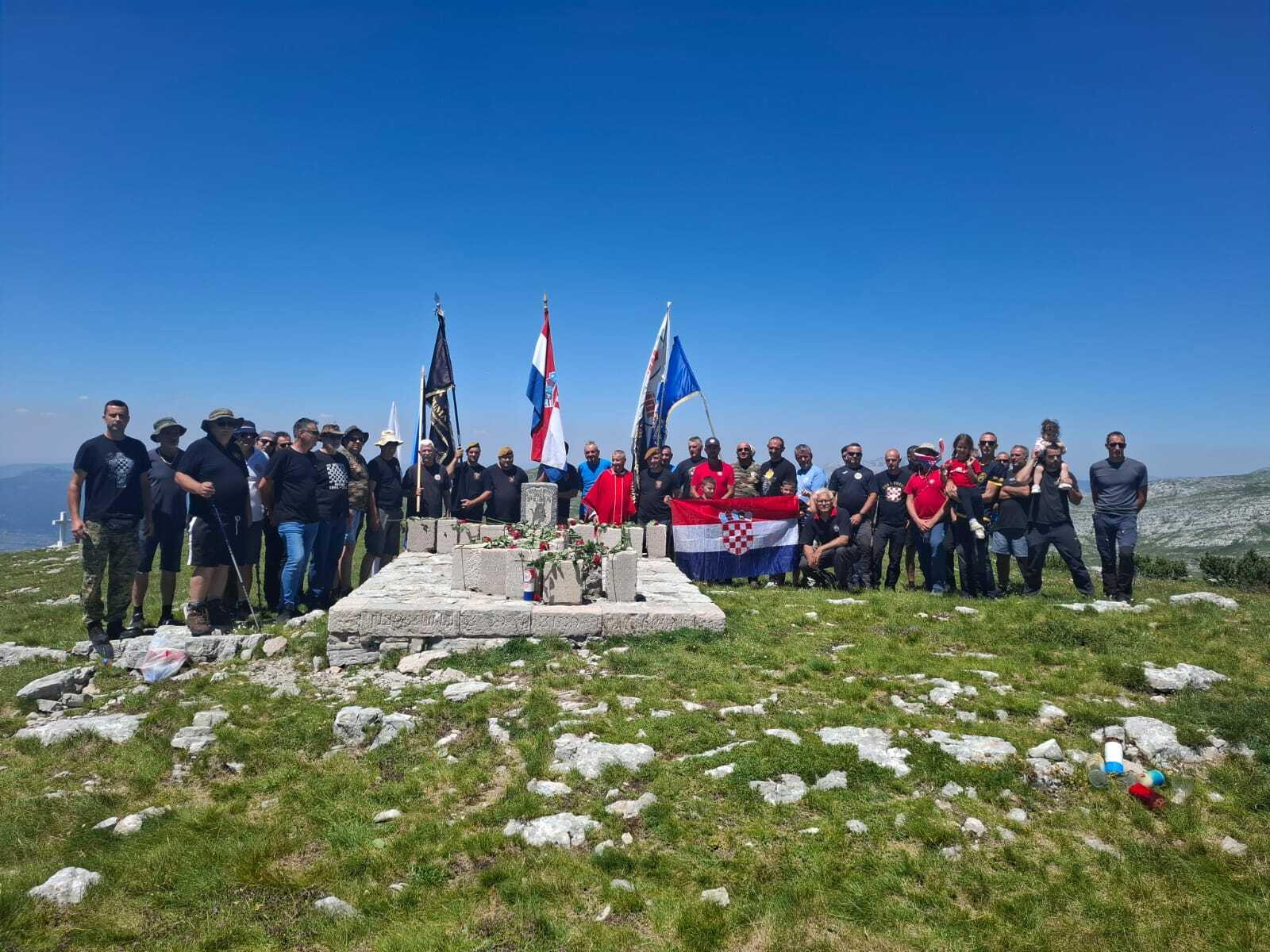 Na Dinari su za Hrvatsku dali živote, sjećamo ih se danas; odana počast pripadnicima kultne postrojbe, prva ušla u Knin