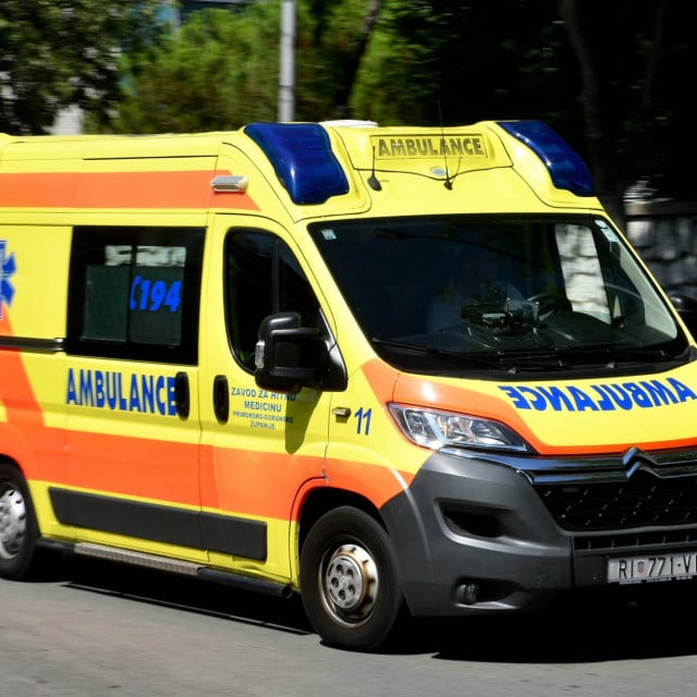 <p>Tim hitne medicinske službe iz Buzeta&nbsp;odmah je upućen. Oživljavanje je trajalo gotovo sat vremena, no djetetu, nažalost, nije bilo pomoći (ilustracija)&nbsp;</p>