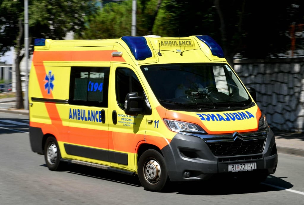 <p>Tim hitne medicinske službe iz Buzeta&nbsp;odmah je upućen. Oživljavanje je trajalo gotovo sat vremena, no djetetu, nažalost, nije bilo pomoći (ilustracija)&nbsp;</p>
