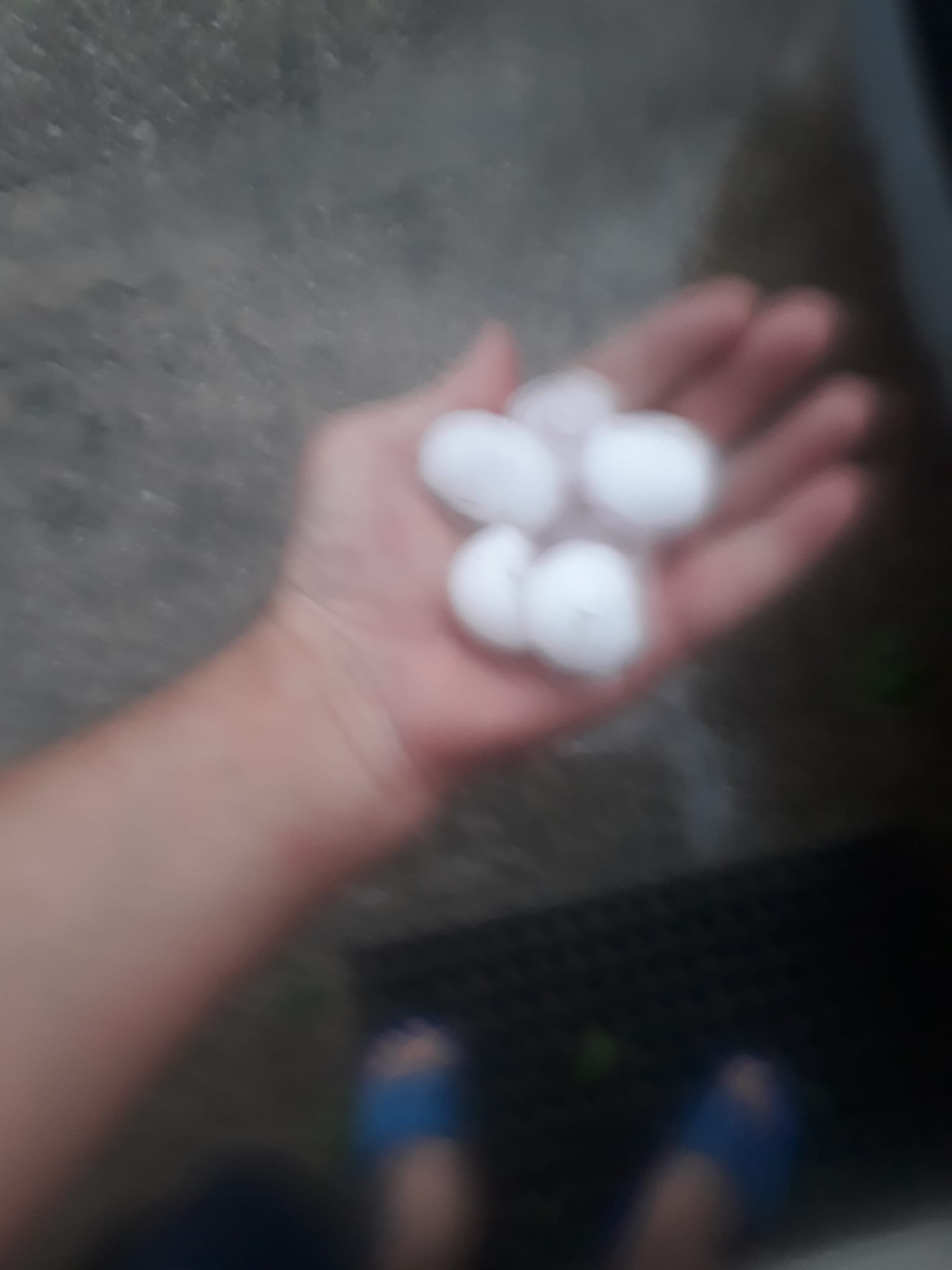 VIDEO Pogledajte samo ovu tuču veličine oraha u Zagori: ‘Padala je pola sata, uništila nam je svu poljoprivredu...‘