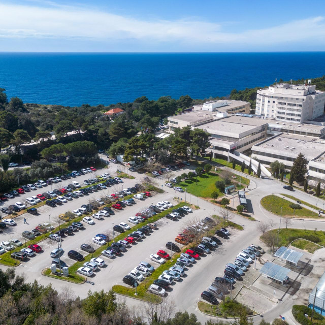 <p>Opca bolnica Dubrovnik</p>
