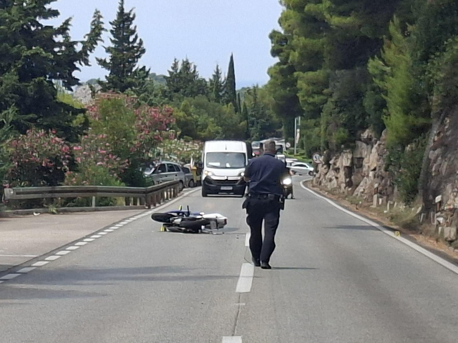 Prometna nesreća na ulazu u grad, ozlijeđena jedna osoba