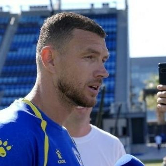 <p>Džeko pred novinarima</p>