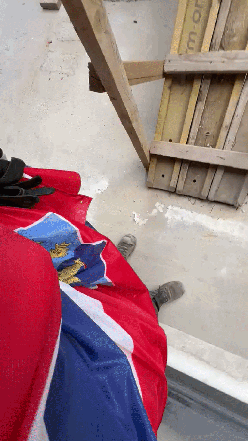 <p>video gif</p>