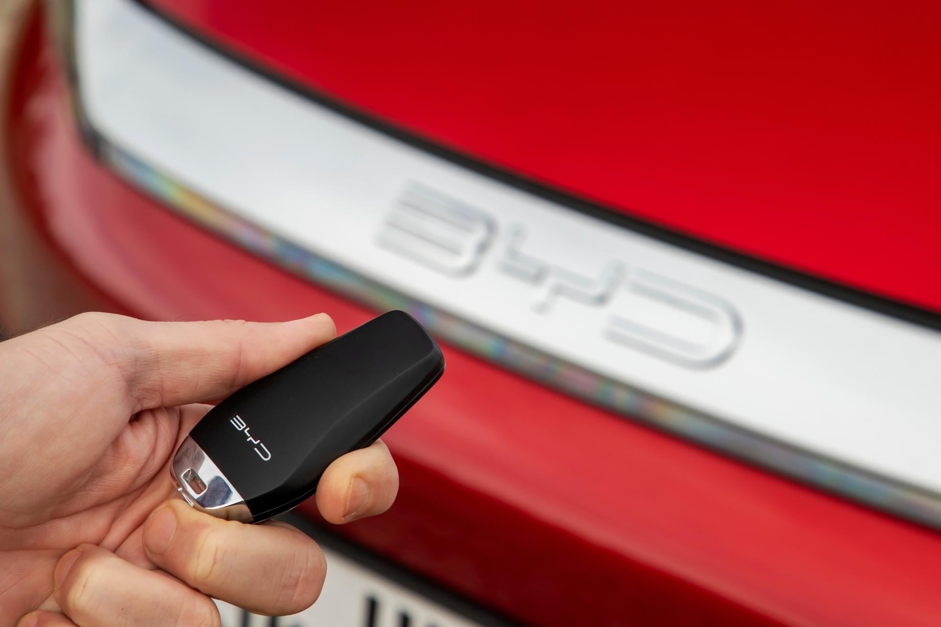 Jesu li uopće sigurni? Struka upozorava na opasan trend kod obiteljskih automobila: Nije dobro, ovo sve više zabrinjava!