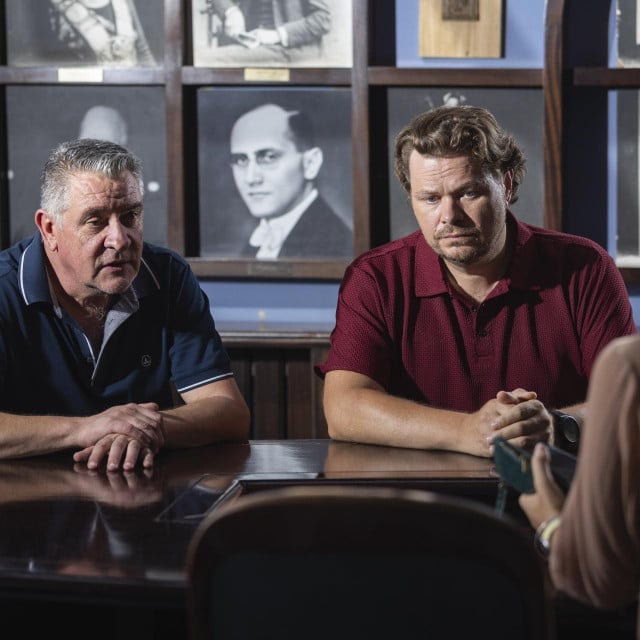 <p>Intervju s redateljem opere &lsquo;Don Carlo&lsquo;, Goranom Golovkom i solistom Tomislavom Mužekom povodom otvaranja 72. Splitskog ljeta</p>