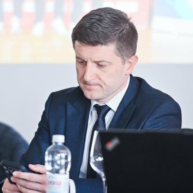 <p>Zdravko Marić sada je član triju nadzornih odbora i&nbsp;predsjednik Hrvatskog teniskog saveza</p>