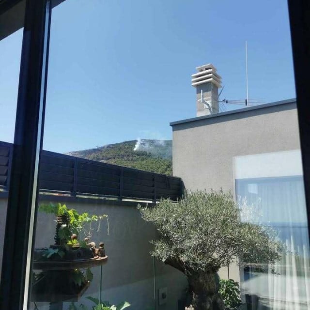 <p>Požar na Visu</p>