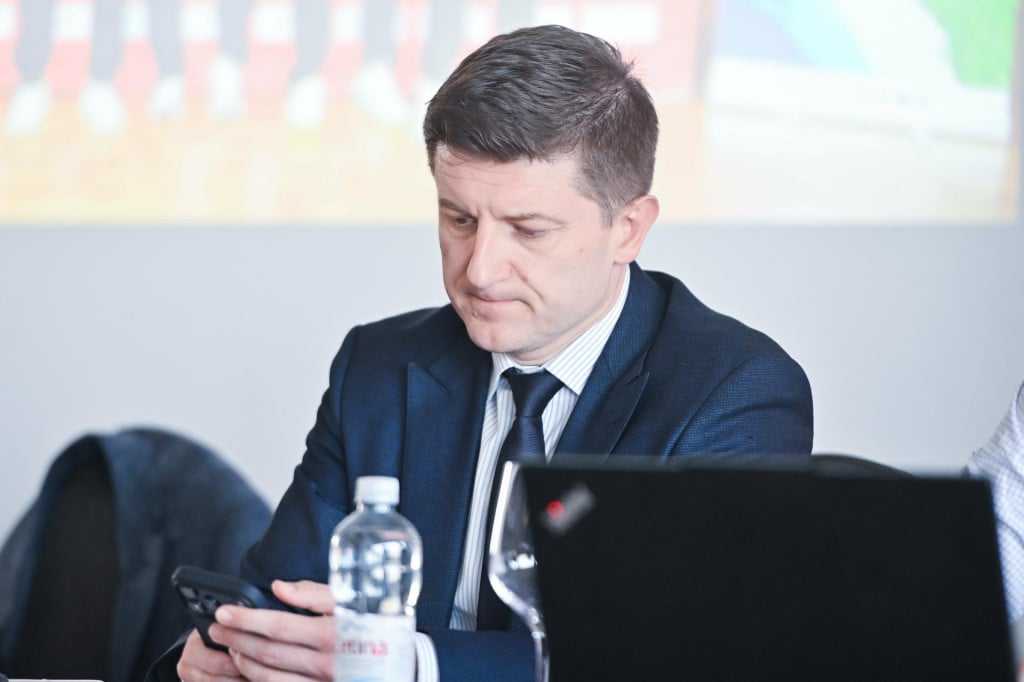 <p>Zdravko Marić sada je član triju nadzornih odbora i&nbsp;predsjednik Hrvatskog teniskog saveza</p>