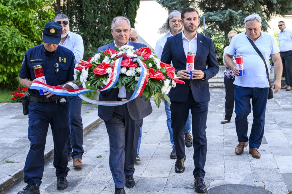 <p>Ilustracija: članovi lokalnog HDZ-a je nisu zaboravili...</p>