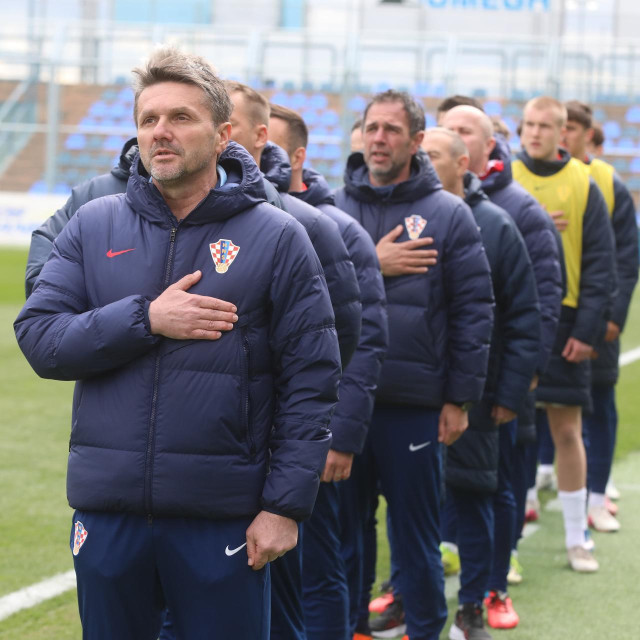 <p>U19 stožer, na čelu je izbornik Sini&scaron;a Ore&scaron;čanin</p>
