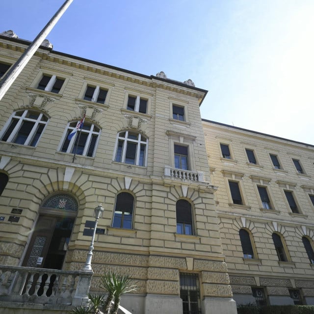 <p>Zgrada &scaron;ibenskog suda</p>