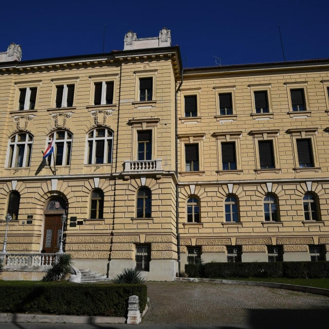 <p>Zgrada suda u &Scaron;ibeniku</p>