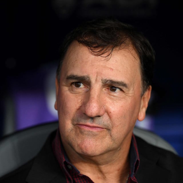 <p>Nestor Lorenzo</p>