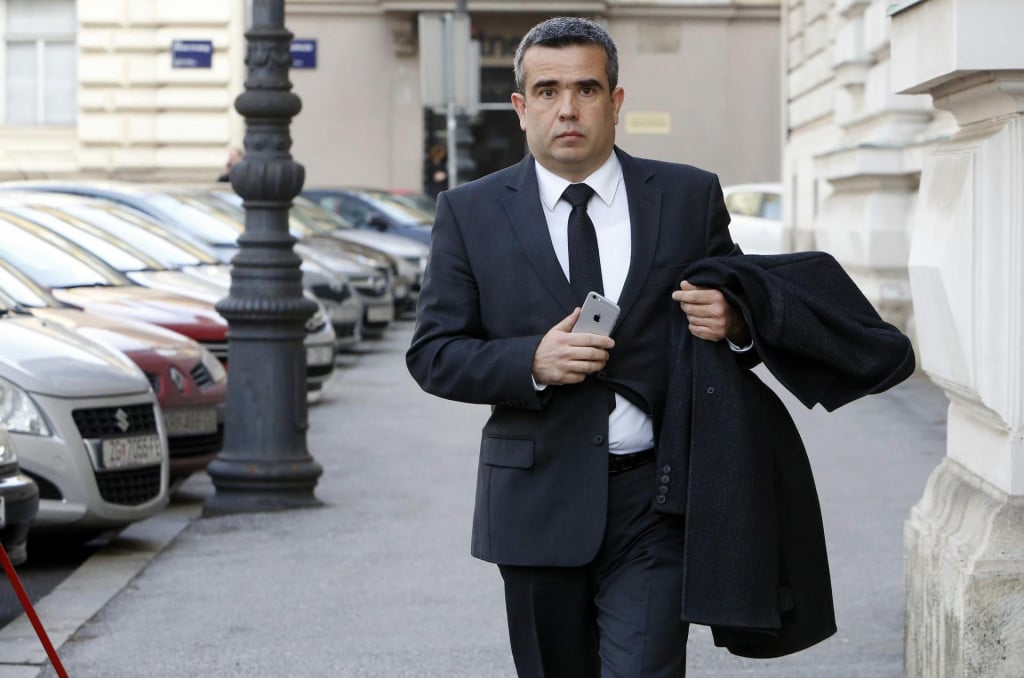 <p>Mihanović dolazi na čelo Veleučili&scaron;ta &lsquo;Marko Marulić&lsquo;, čiji je broj studenata u posljednjih pet godina - prepolovljen&nbsp;</p>