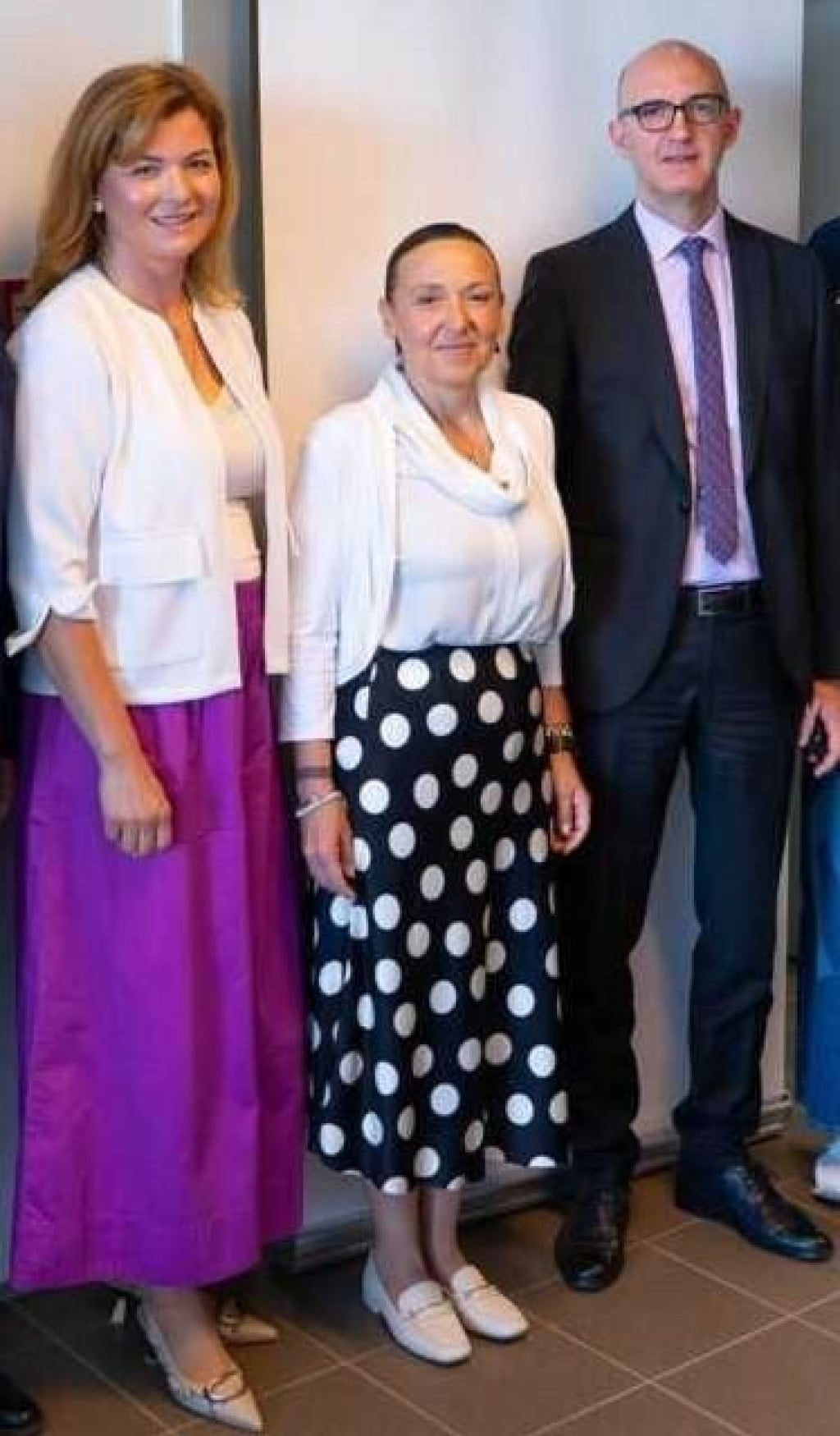 <p>Bračni par Dolić i ministrica zdravstva Irena Hrstić (u sredini)</p>