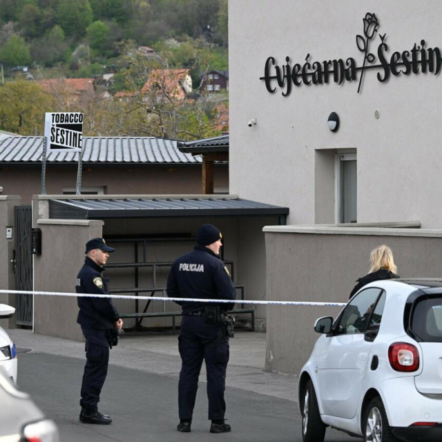 <p>Policijski očevid na &Scaron;estinama<br>
Goran Mehkek/CROPIX</p>