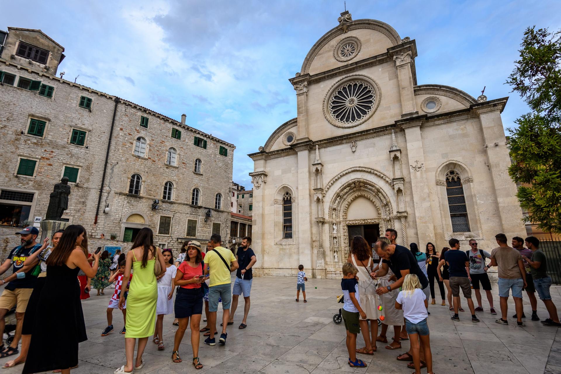 Šibensko-kninska županija ima skok od 12% više domaćih turista, saznali smo u čemu je tajna, ovo je bila prekretnica