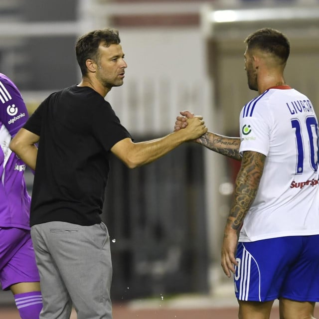<p>Trener Hajduka Gonzalo Manuel Garcia i Marko Livaja</p>