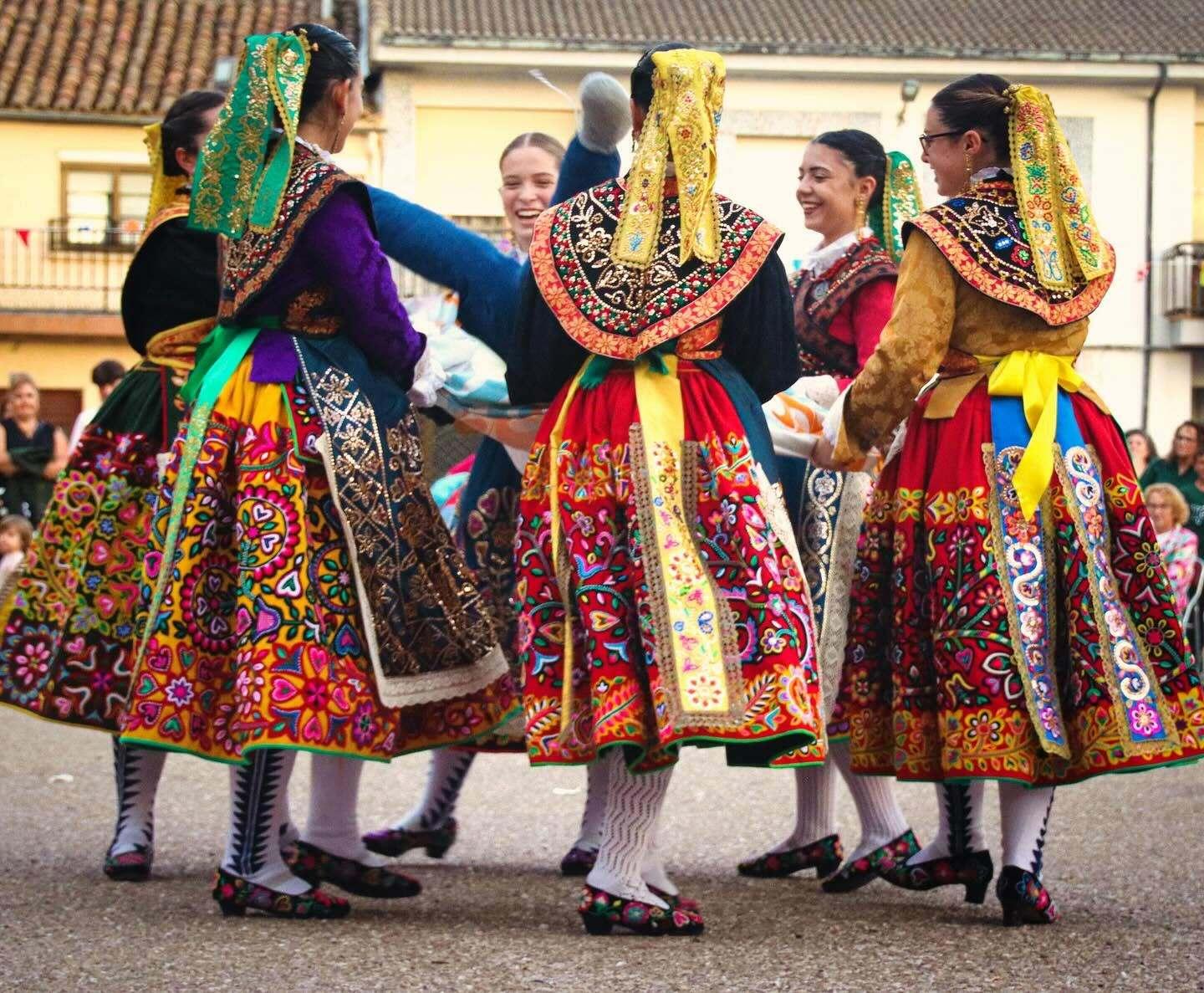 Dalmacija ovog vikenda postaje folklorni centar svijeta! Počinju Mediteranski međunarodni folklorni susreti