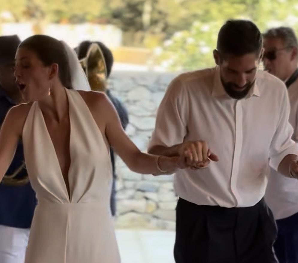 VIDEO Karabatić se davno oženio, a proslavio tek ovih dana! Bila je to prava fešta, plesalo se kolo, razbijale čaše...